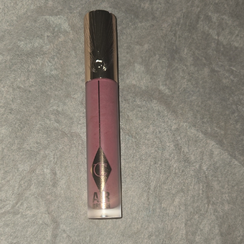 Charlotte Tilbury Air Brush  Lipstick - In Rose Blur